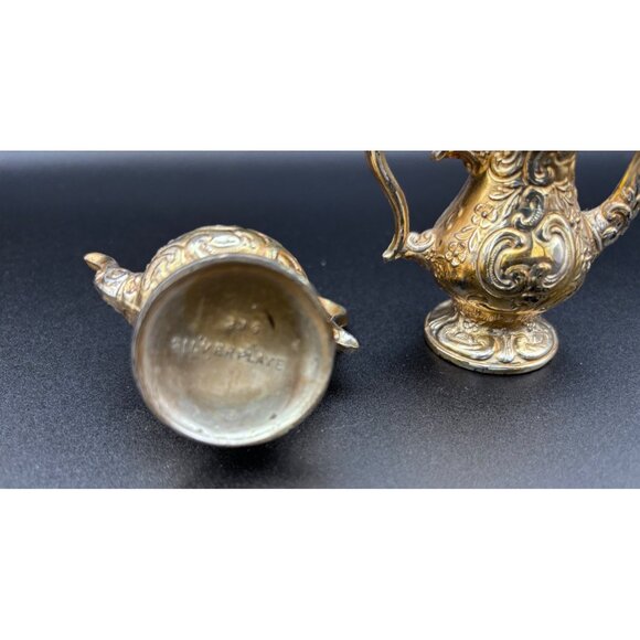 Vintage Silverplate Ornate Baroque Miniature Teapot Salt & Pepper Shakers Patina - Picture 4 of 6